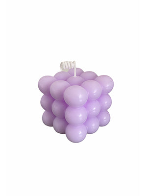 Die Maxi Bubble Kerze in der Farbe Purple von Milk & Honey